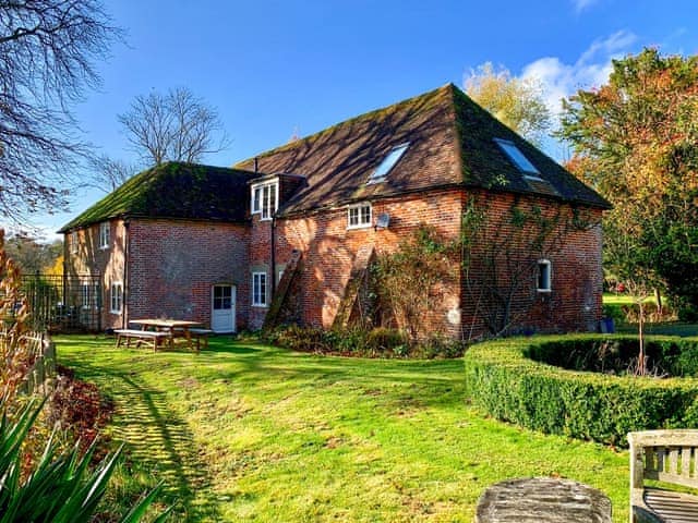 Exterior | Moorhen Cottage - Penn Estate, Hollingbourne