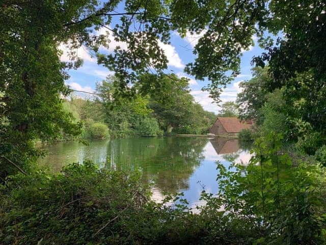 Garden and grounds | Moorhen Cottage - Penn Estate, Hollingbourne