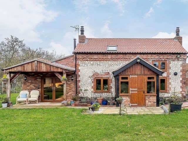 Lovingly renovated holiday home | Honey Pots, Foulden, near Swaffham