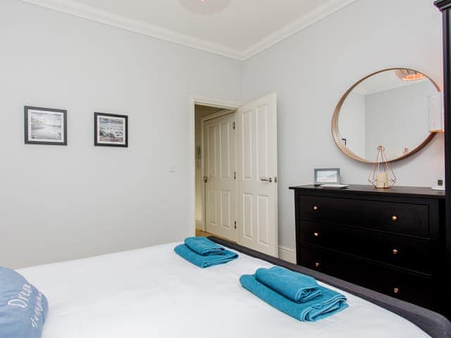 Attractive double bedroom | Miller&rsquo;s Rock, Ventnor