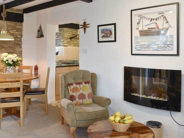 Attractive living and dining area | Penny&rsquo;s Cottage - Cartole Cottages, Pelynt, near Looe