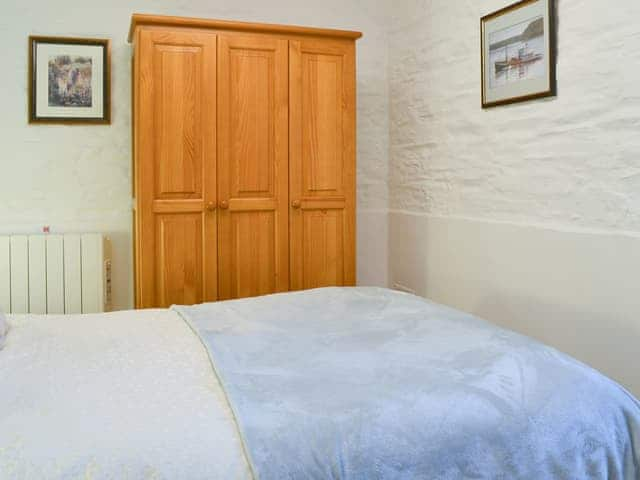 Lovely bedroom | Trenay Barn Cottage, St Neot, near Liskeard