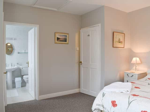 Double bedroom | Dale View - Sea Marsh Cottages, Brancaster Staithe, near Wells-next-the-Sea