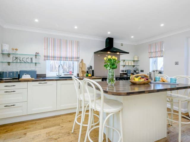 Spacious kitchen | Corner House, East Runton