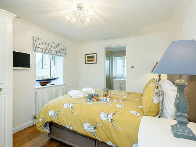 Light and airy double bedroom | Corner House, East Runton