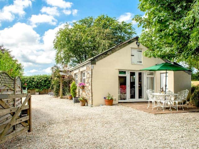 Exterior | Blackberry Cottage, Coads Green, near Launceston