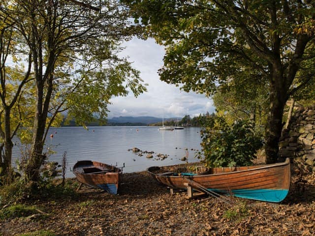 A Peaceful spot by Lake Widermere