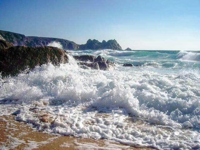 Porthcurno | The Stable - Gwedna Barns, Godolphin Cross, Helston