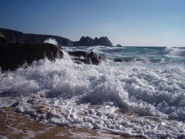 Porthcurno | The Long Barn - Gwedna Barns, Godolphin Cross, Helston