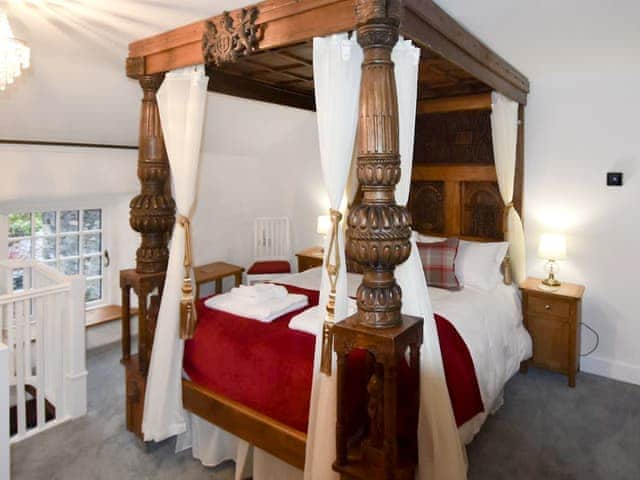 Relaxing four poster bedroom | Field House Cottage - Field House Cottages, Borrowdale, near Keswick