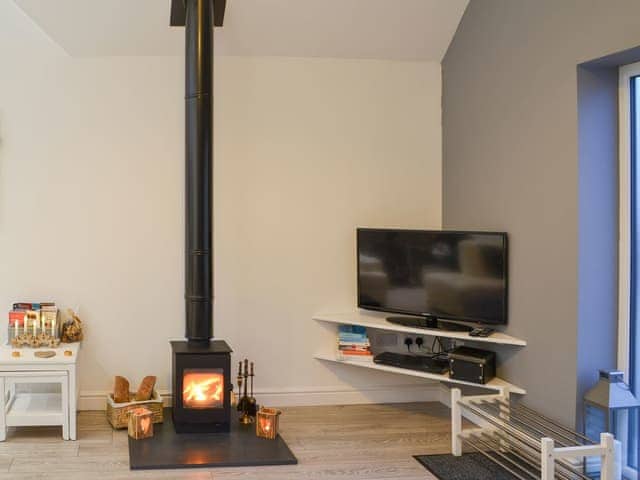 Comfy seating area | Sunflower Cottage - Hoxne Cottages, Strensall, near York