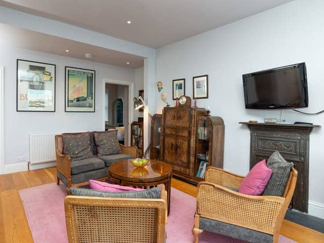 Comfortably furnished with retro 1930&rsquo;s style furniture | St Catherines Court No 4, Fowey