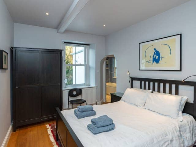 Comfortable double bedroom | St Catherines Court No 4, Fowey