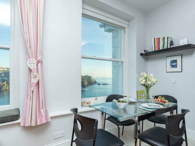 Dining Area | St Catherines Court No 4, Fowey