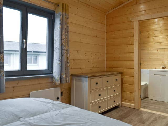 Peaceful double bedroom | Cedar Lodge, Larch Lodge - Dale Garth Lodges, Mascalles, near Ulverston