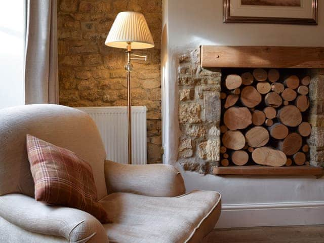 Seating area | Spring Cottage, Bourton-on-the-Water