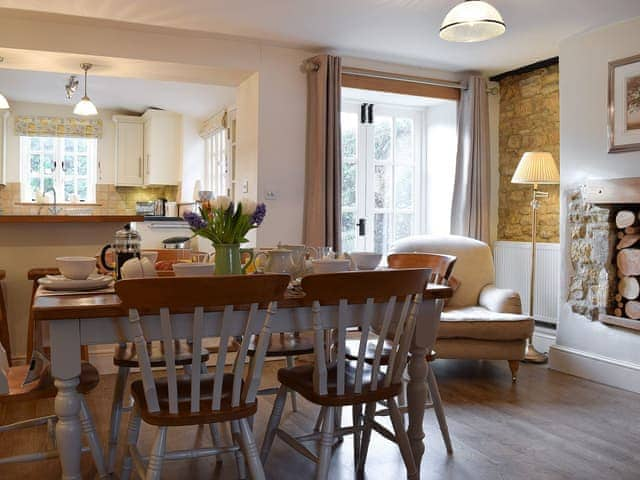 Dining area | Spring Cottage, Bourton-on-the-Water