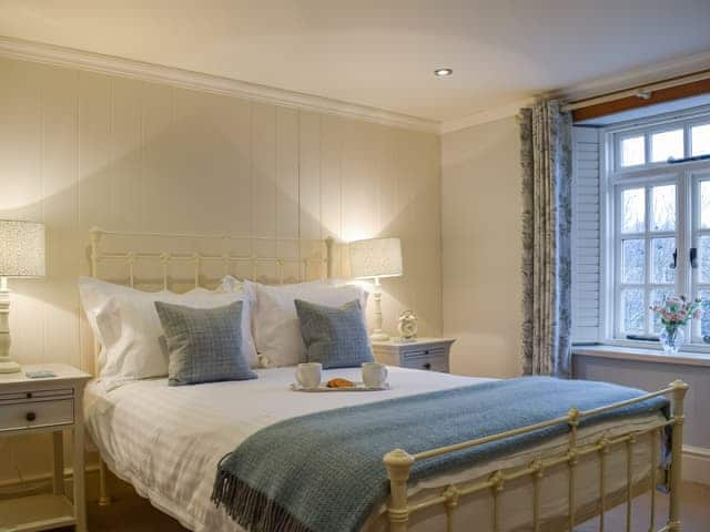 Double bedroom | Spring Cottage, Bourton-on-the-Water