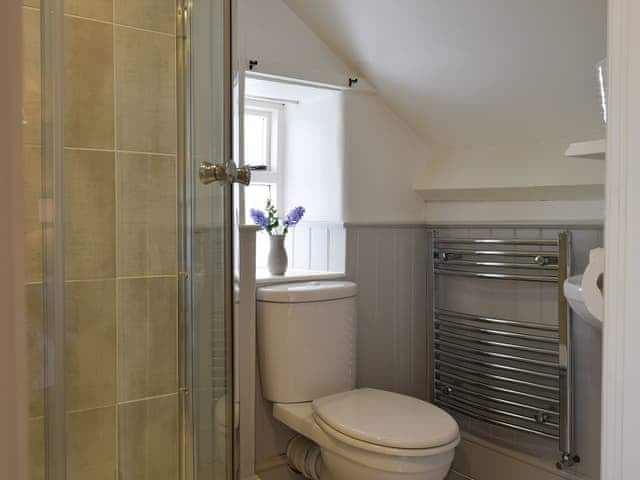 En-suite | Spring Cottage, Bourton-on-the-Water