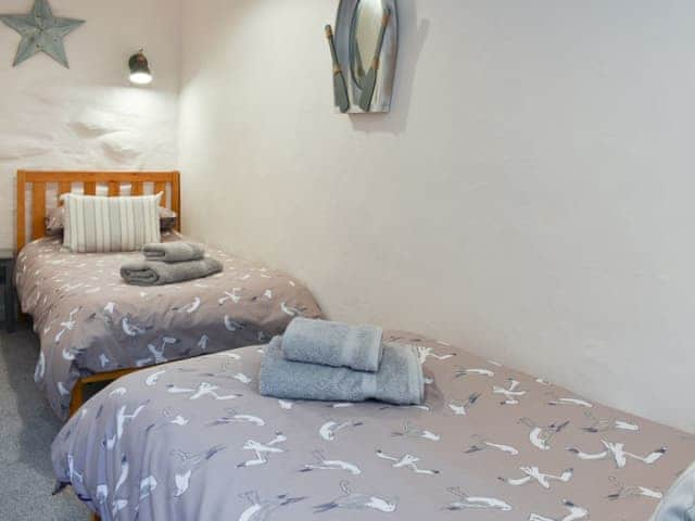 Twin bedroom | Friesian Valley Cottages - Willow - Friesian Valley Cottages , Mawla, near Porthtowan