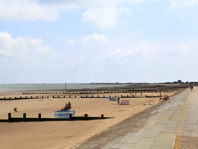 Dymchurch seafront