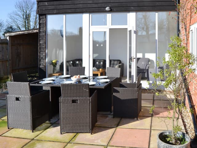 Patio | Riverside - Simpson&rsquo;s Boatyard, Stalham