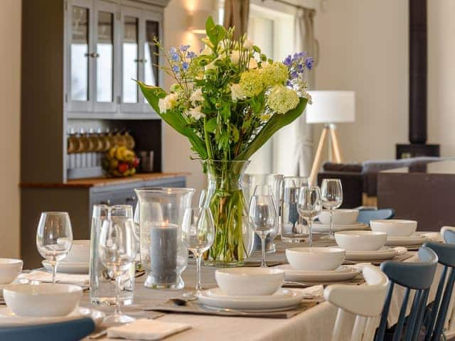 Dining area | The Gallops - Ilsley Farm Barns, East Ilsley, near Newbury