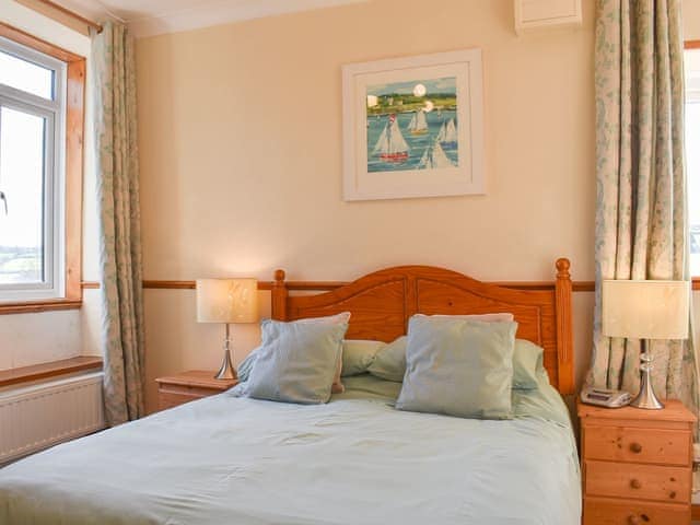 Double bedroom | Linhay - Trecan Farm Cottages, Lanreath, near Looe