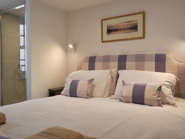 Double bedroom with shower | Apple Barn, Applethwaite, near Keswick