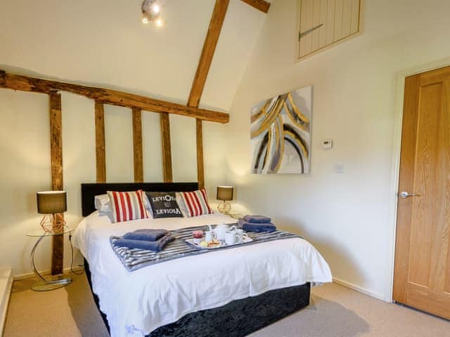 Comfortable double bedroom | Laurel Barn, Tacolneston, near Wymondham