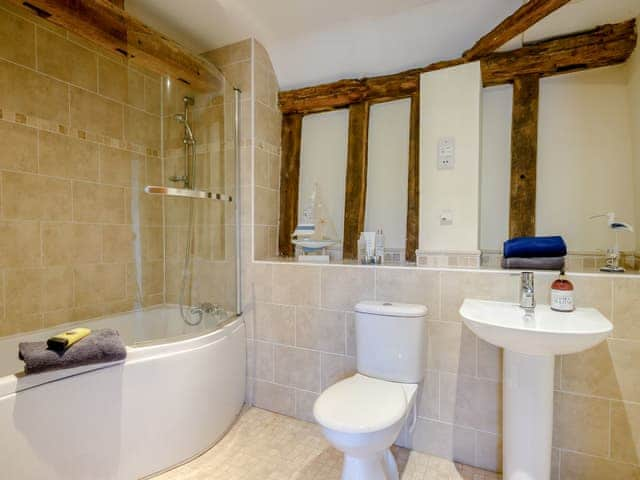 Bathroom | Laurel Barn, Tacolneston, near Wymondham