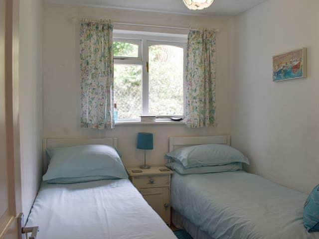 Twin bedroom | Seaview cottage - Talland Beach Cottages - Seaview Cottage, Talland Bay, near West Looe