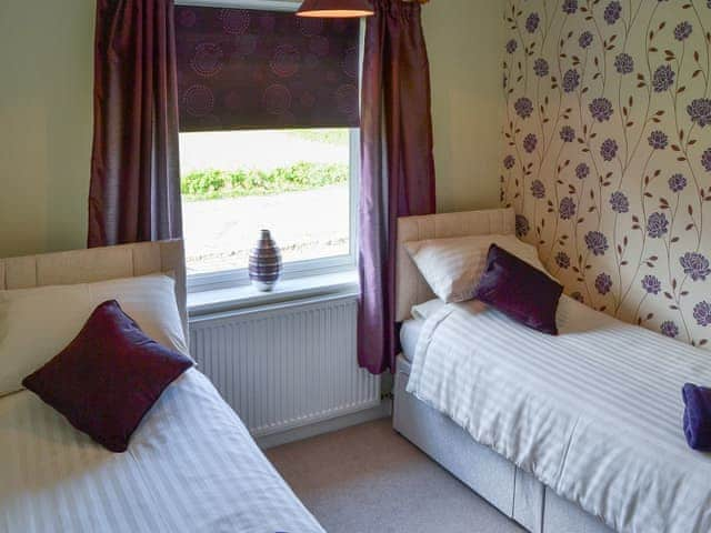 Bedroom boasting twin single beds | California Halt, California, near Great Yarmouth