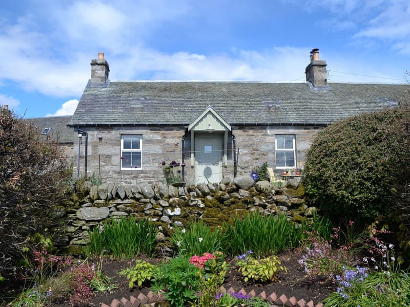 Exterior | West Tomnafeannag Cottage - Mid Balchandy, Pitlochry