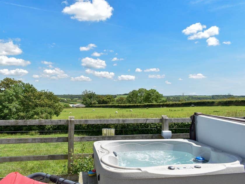 Private hot tub with magnificant rural views | Rivendell Glamping Pod - Well Farm Holiday Cottages, Holsworthy, near Launceston