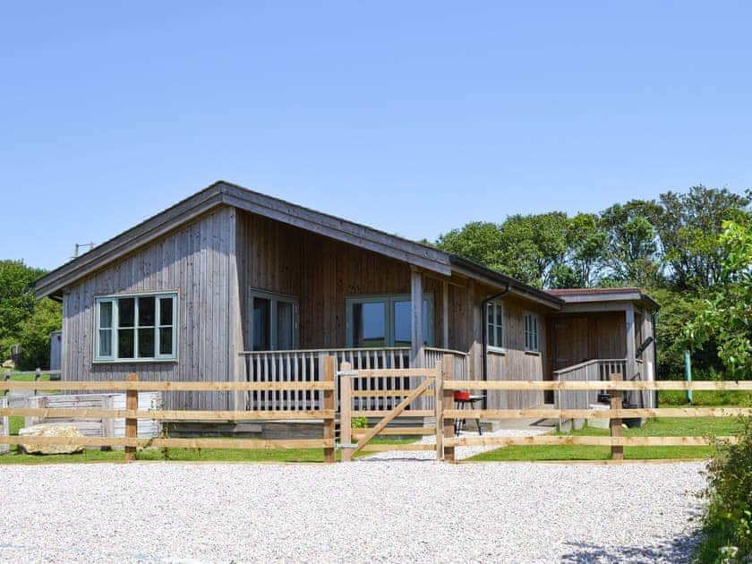 Little Owl Lodge Ref 30478 In St Columb Near Padstow Cornwall