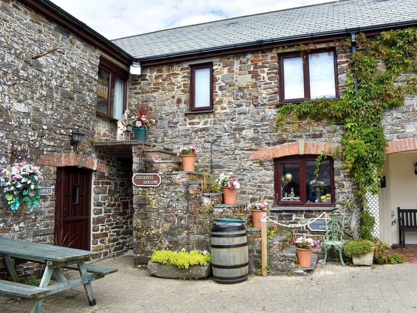 Houndapitt Holiday Cottages Squirrels Hollow In Sandymouth Bay