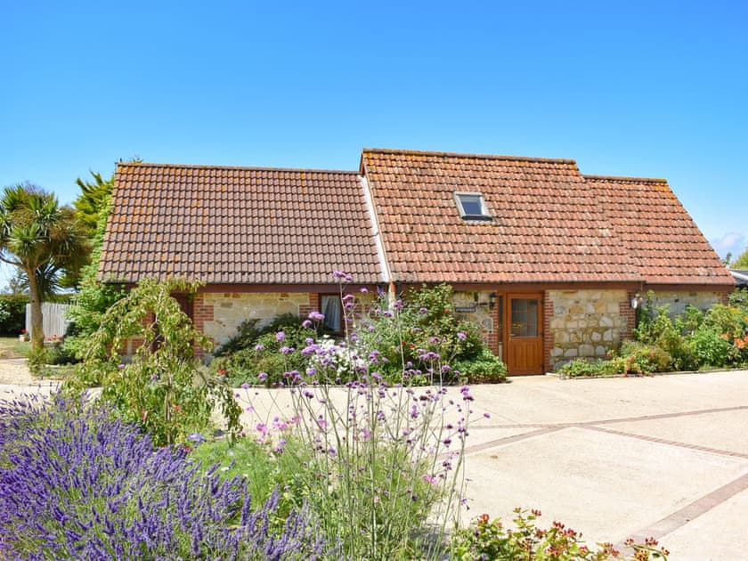 Atherfield Green Farm Holiday Cottages Honeysuckle In Chale