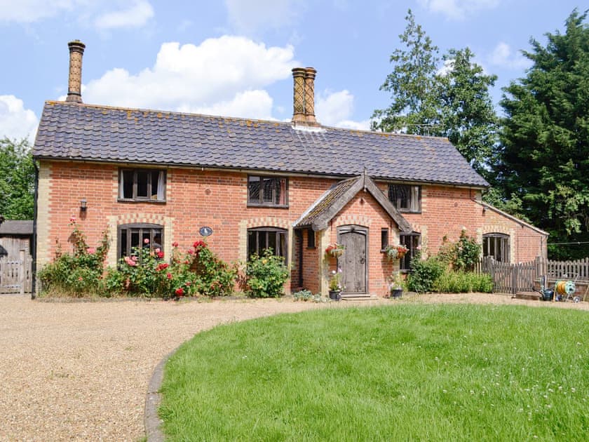 Meadow Cottage In Linstead Parva Near Southwold Suffolk Book