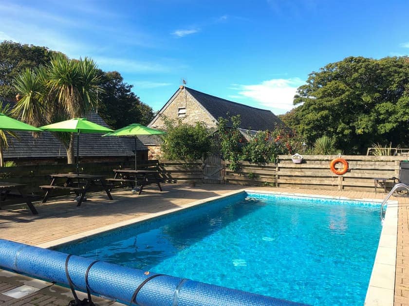 Shared, heated swimming pool | Crantock Cottage, Porth Cottage - Carnebo Farm, Goonhavern, near Newquay
