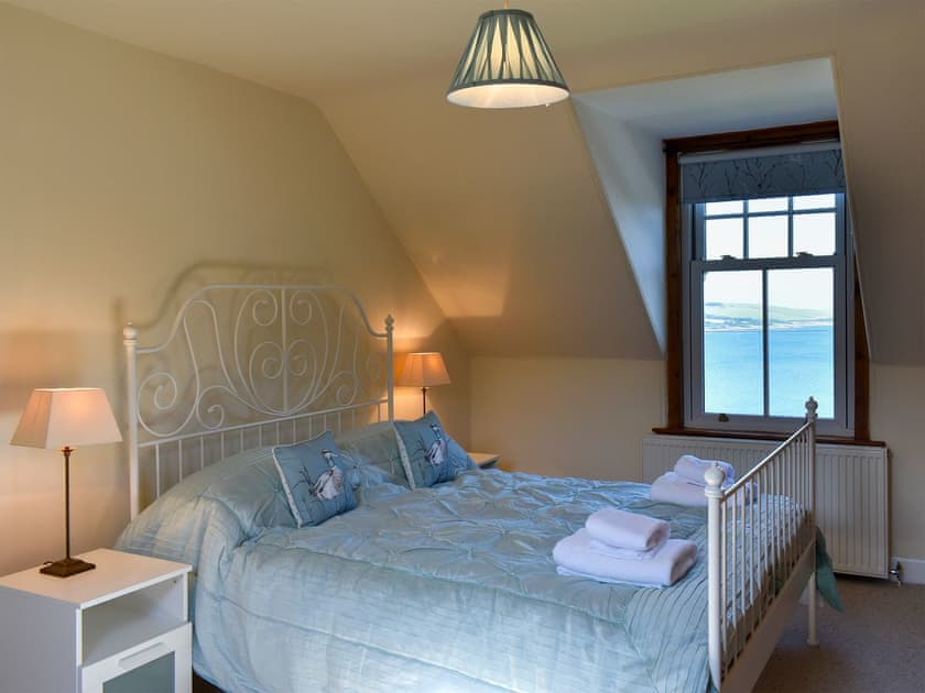 Relaxing bedroom with kingsize bed | Caledonia, Lamlash, Isle of Arran