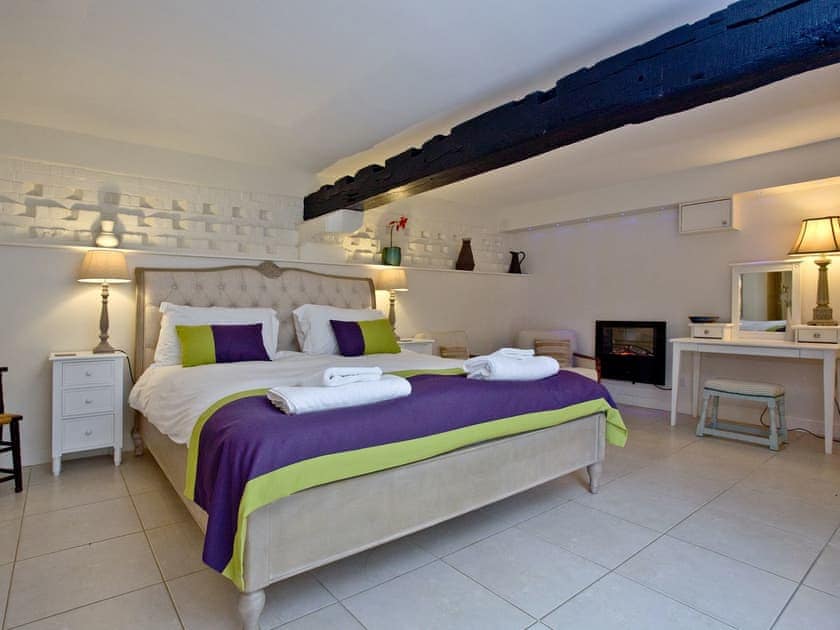 Double bedroom | Melstock - Greenwood Grange Cottages, Higher Bockhampton, near Dorchester