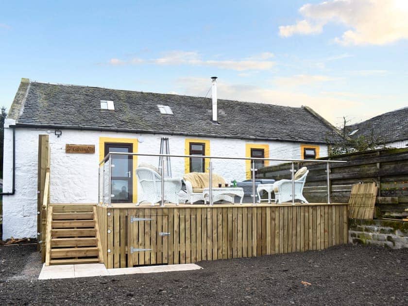 Lovely stone-built holiday cottage | The Calving Shed, Near Neilston