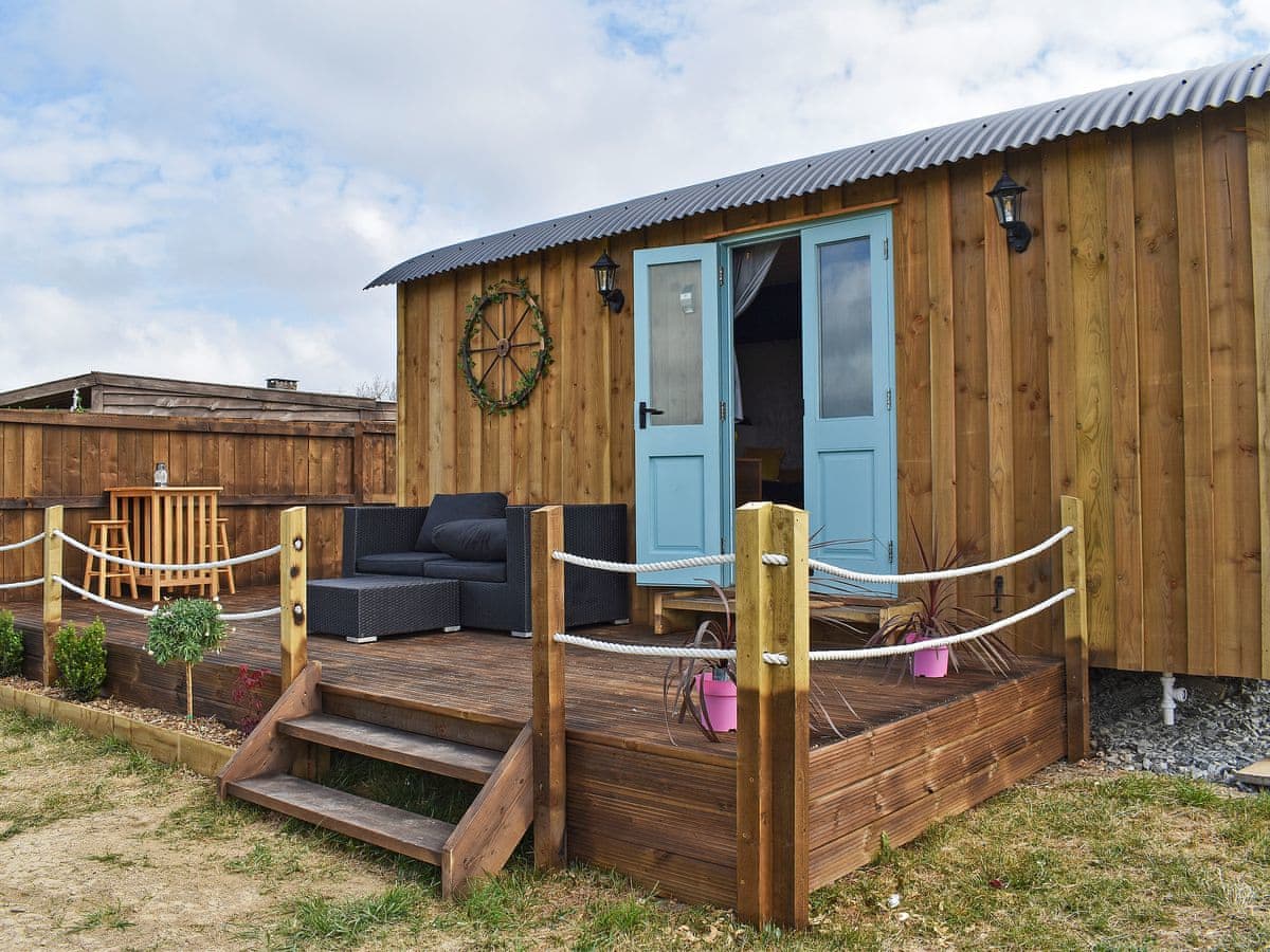 Elsie's Hut, Widemouth Bay, Cornwall