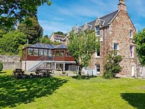 Exterior | Black Isle Holiday Apartments -The Red Kite, The Dolphin, The Pine Marten - Black Isle Holiday Apartments, Avoch