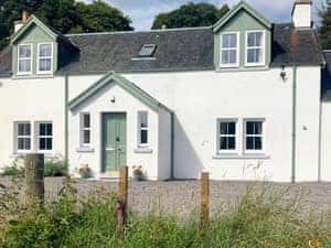 Exterior | Balmore Farmhouse, Scaniport, near Inverness