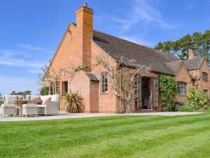 Exterior | The Warren, Moreton Paddox