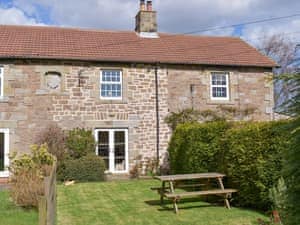 South facing exterior and front garden  | Cheviot View, Berwick-upon-Tweed, near Holy Island
