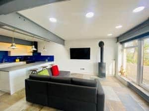 Open plan living space | Stable View, Cutthorpe