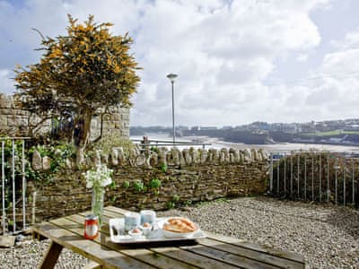 Stunning coastal views | 3 Harbour View, Newquay